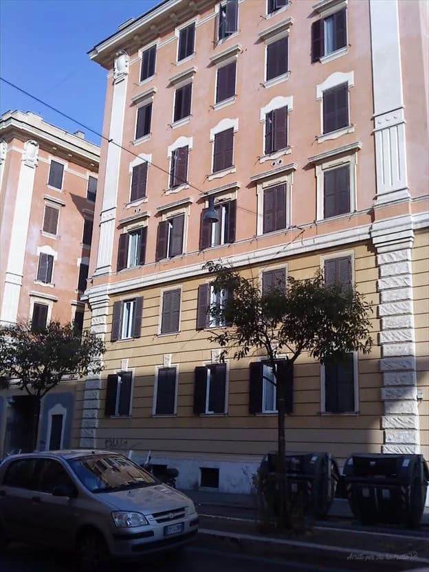 Stanza singola – ROMA